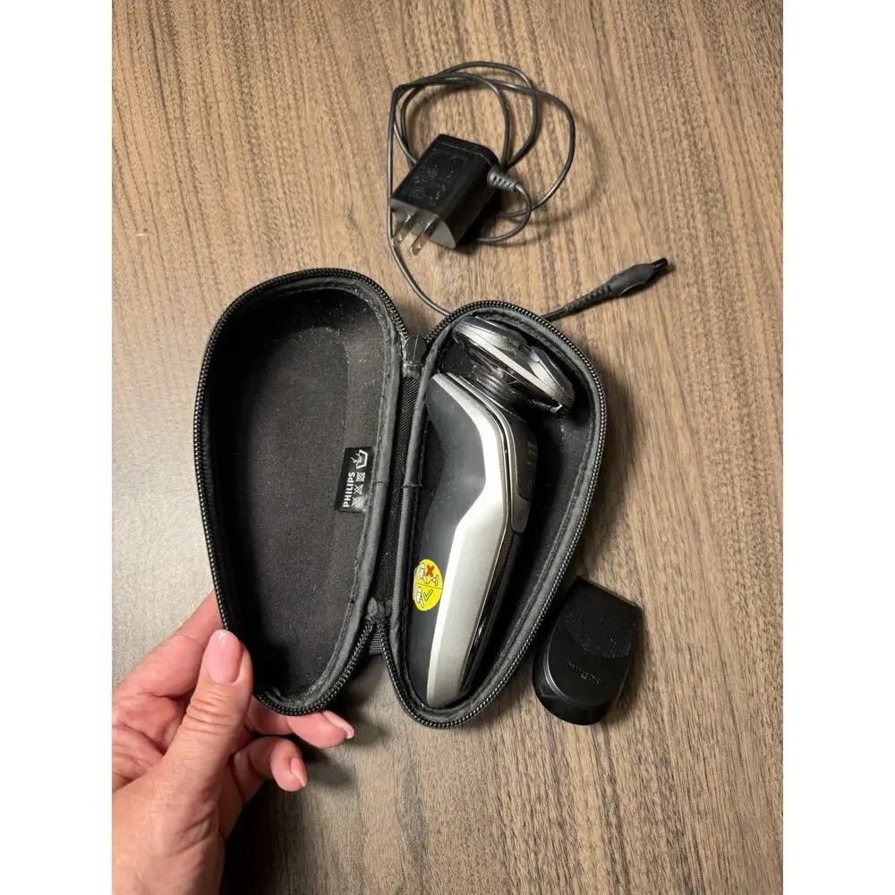 Philips Norelco 6000 Shaver Trimmer S6540‎ Handle Charger & Case